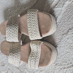Old Navy Woven Double-Strap Slide Sandals in Cream